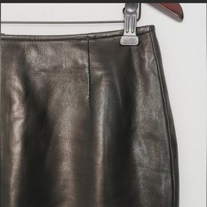 Like New Danier Leather Pencil Skirt - Size 4